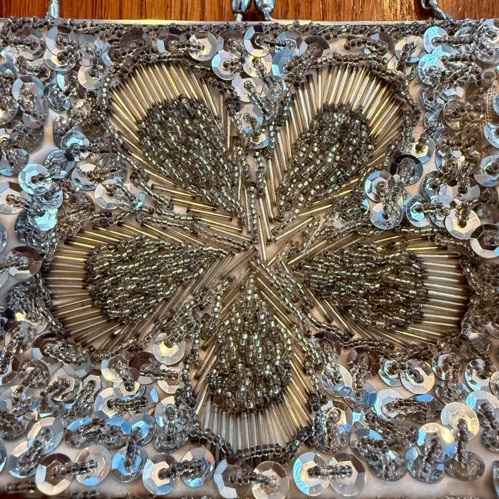 Evening Bag‎ Women Silver Beaded Sequin Floral Vintage Glam Regencycore Wedding